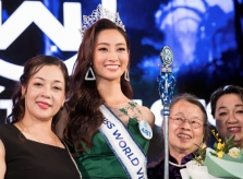 Mẹ Hoa hậu Lương Thùy Linh: 'Gia đình không ủng hộ, ngăn con đi thi'