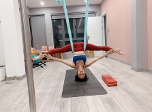 Con gái Ốc Thanh Vân mê tập yoga