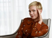 Michelle Williams đính hôn