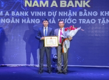 Nam A Bank nhận bằng khen của Thống đốc Ngân hàng Nhà nước Việt Nam