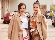 Ngân Anh - Phương Lê mặc kín đáo bất chấp nắng nóng