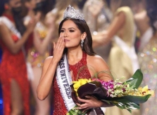 Nhan sắc Mexico đăng quang Hoa hậu Hoàn vũ 2020