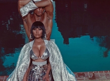 Nicki Minaj giả vờ giải nghệ để PR sản phẩm thời trang?