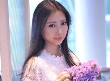 Nữ ca sĩ Hong Kong tuyệt vọng vì ung thư giai đoạn cuối