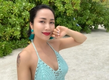 Ốc Thanh Vân mặc bikini khoe vòng 1 