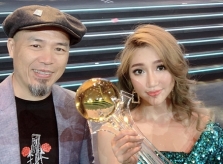Ca sĩ 'Người lạ ơi' đoạt giải Ngôi sao mới châu Á