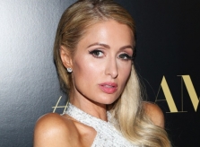 Paris Hilton từng bị bạo hành