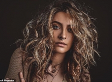 Paris Jackson trình làng album đầu tay