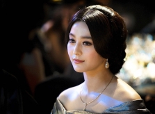 Phạm Băng Băng bán tháo 41 bất động sản lo nộp 130 triệu USD