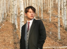 Phạm Đình Thái Ngân hát về sự cô đơn