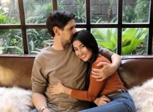 Diễn viên Quỳnh Lam kỷ niệm 10 năm yêu bạn trai Tây