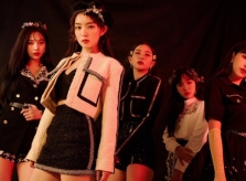Lý do khiến Red Velvet chưa thể trở thành 'nữ hoàng Kpop' như Twice