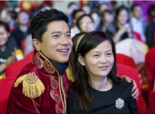 Cô vợ biến chồng thành tỷ phú hàng đầu Trung Quốc