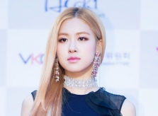 Loạt ảnh chứng minh Rosé sẽ cuốn hút hơn nhiều nếu theo style trước debut
