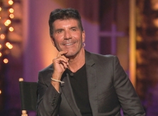 Simon Cowell bị gãy xương vì ngã xe đạp