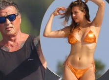 Con gái 21 tuổi của Sylvester Stallone khoe đường cong với bikini
