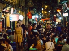 Khách Tây kể khác biệt hai miền Nam và Bắc