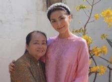 Tăng Thanh Hà, Bảo Anh khoe ảnh chụp cùng mẹ dịp Tết