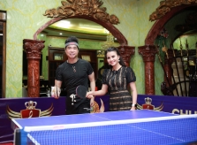 Cô gái qua nhà 100 tỷ luyện giọng, Ngọc Sơn bắt chơi bóng bàn vì lý do này