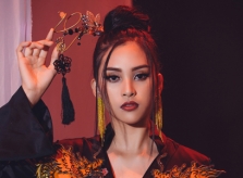 Tiểu Vy hát 'Lạc trôi' trong phần thi Tài năng của Miss World