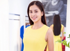 Tiểu Vy thử trang phục trước ngày thi Miss World