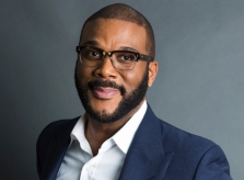 Tyler Perry: Tỷ phú Hollywood cưu mang Harry - Meghan