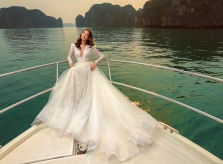 Váy cưới 'trendy' mùa hè thu của Chung Thanh Phong