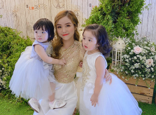 Hai lần sinh con kín tiếng của vợ Hoài Lâm