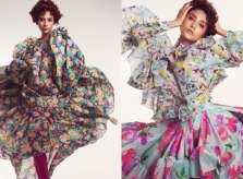 Võ Hoàng Yến biến hóa với loạt đầm hoa