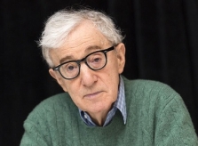 Đạo diễn Woody Allen bị Amazon Studios công kích trước tòa