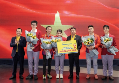 Cờ vua Việt Nam giành 7 huy chương Vàng, Nam A Bank trao thưởng 300 triệu