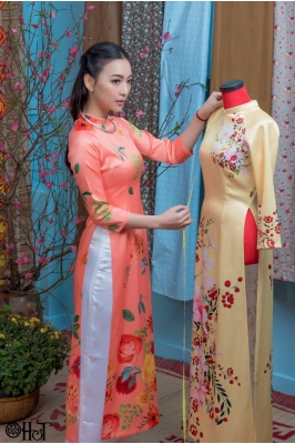 Diện áo dài tôn dáng đón Xuân sang