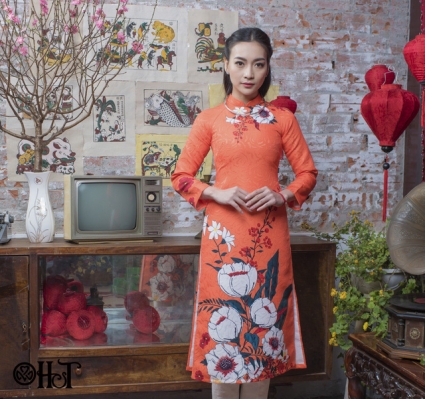 Diện áo dài tôn dáng đón Xuân sang